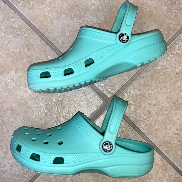 CROCS Seagreen shoes sandals kid’s big girls size  4 6