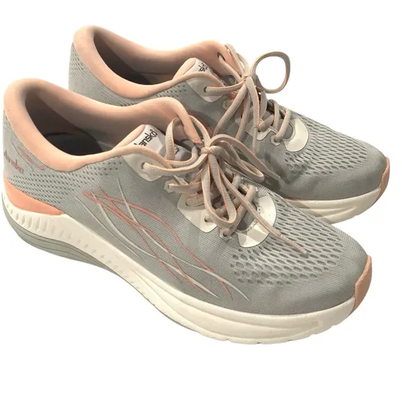 Dansko Pace Women’s size 39 Light Gray Mesh Comfort Sneakers Shoes