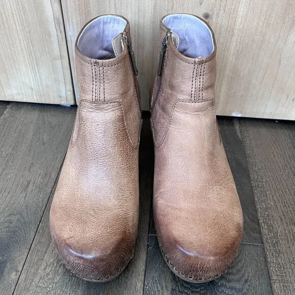 Dansko Sarah Boots Tan Milled Burnished Leather Ankle Booties Size 39 Size Zip