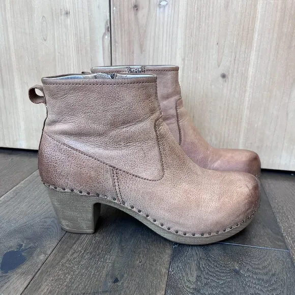 Dansko Sarah Boots Tan Milled Burnished Leather Ankle Booties Size 39 Size Zip