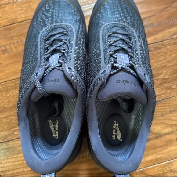 Dansko Women Makayla Mesh Navy Blue Walking Hiking Shoes Size 39 EU 8.5-9 US