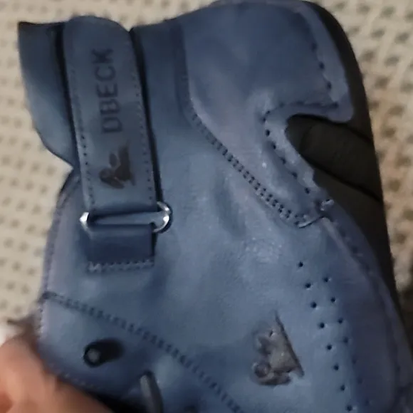 DBeck outdoor shoes blue leather mens 40 us 7 nwot Goat logo