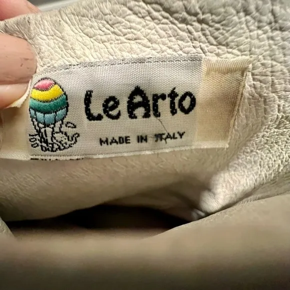 DE ARTO white toddler leather boots. Made in Italy.  Size 39