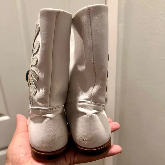 DE ARTO white toddler leather boots. Made in Italy.  Size 39