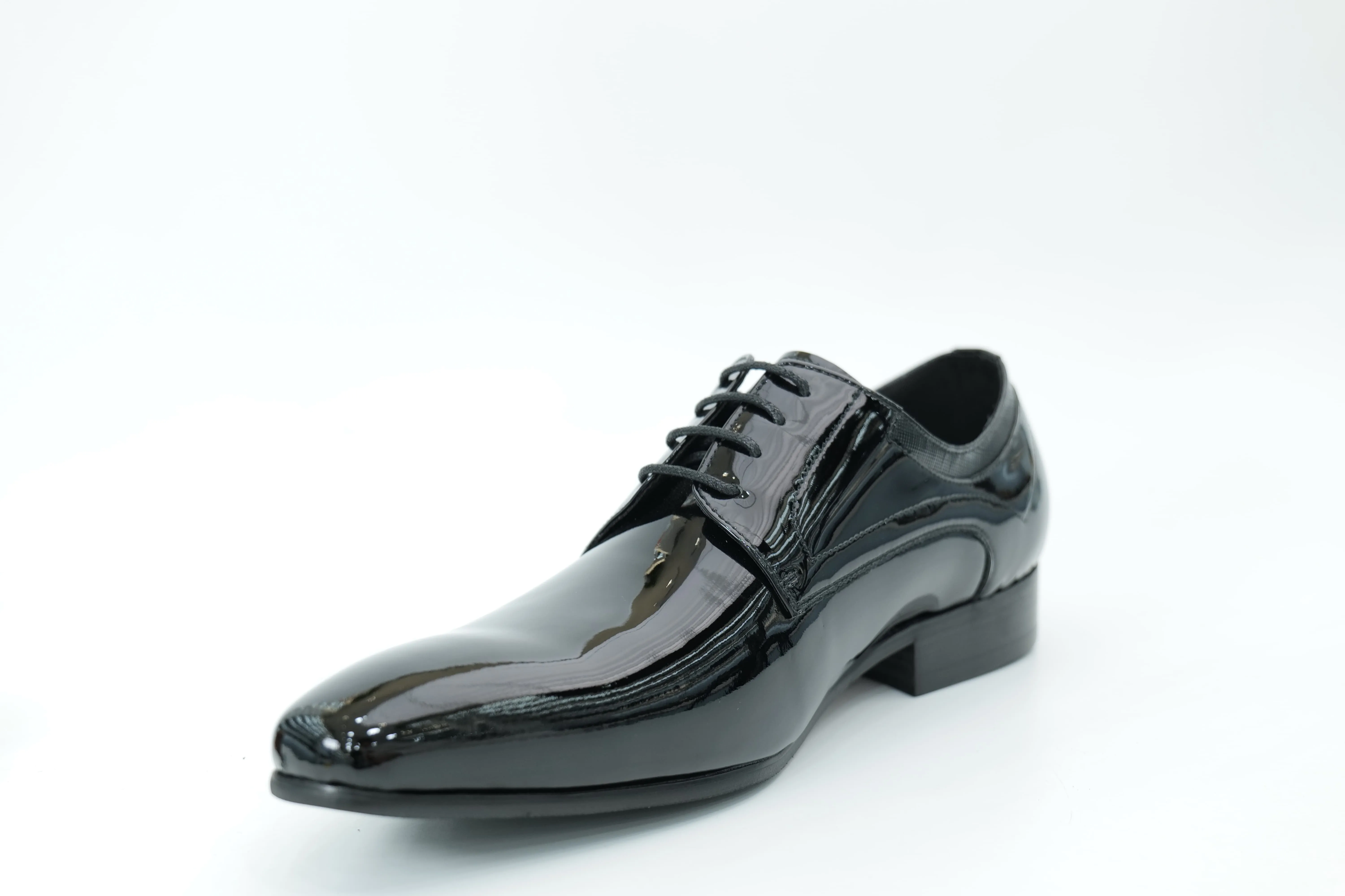 Derby shoes