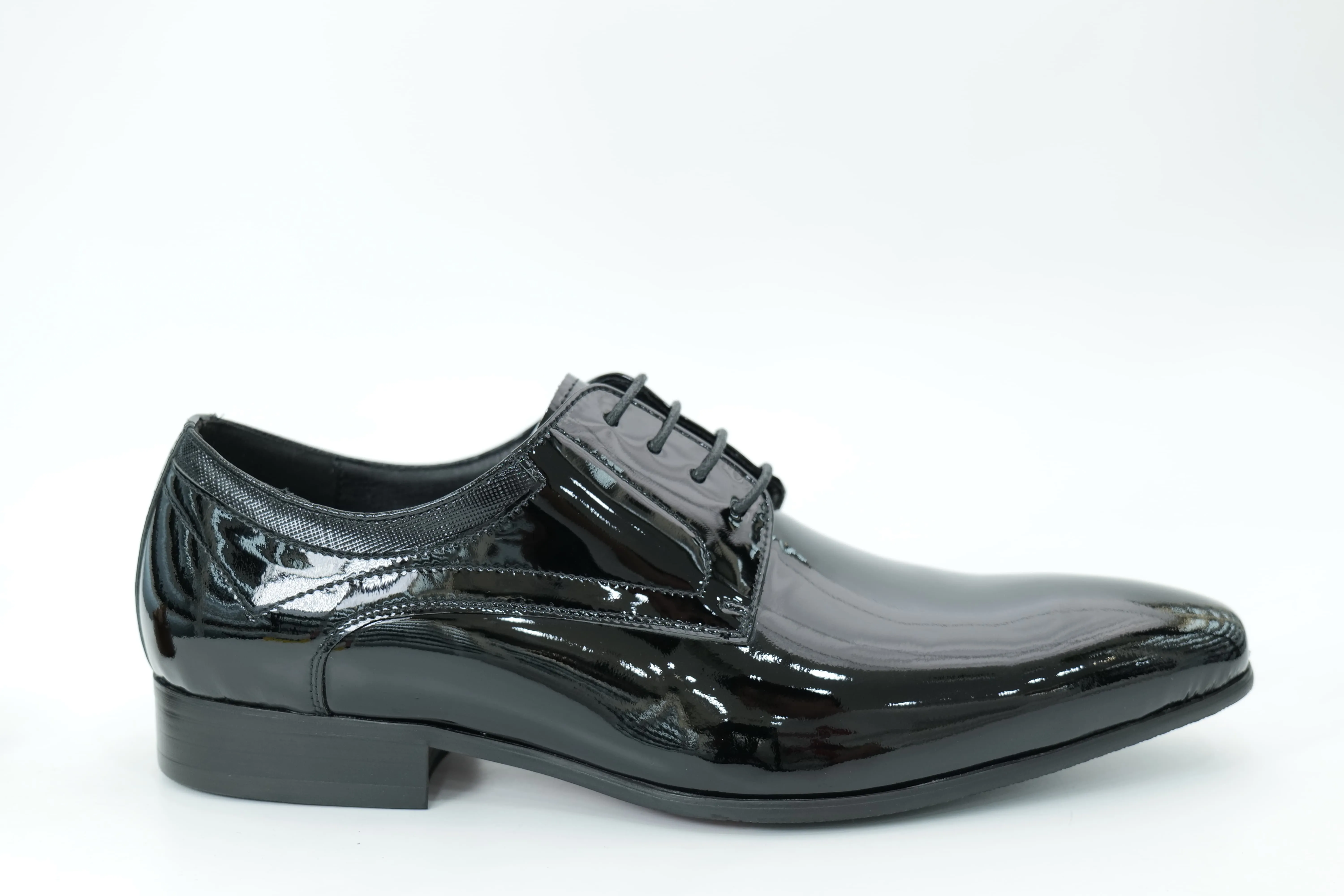 Derby shoes