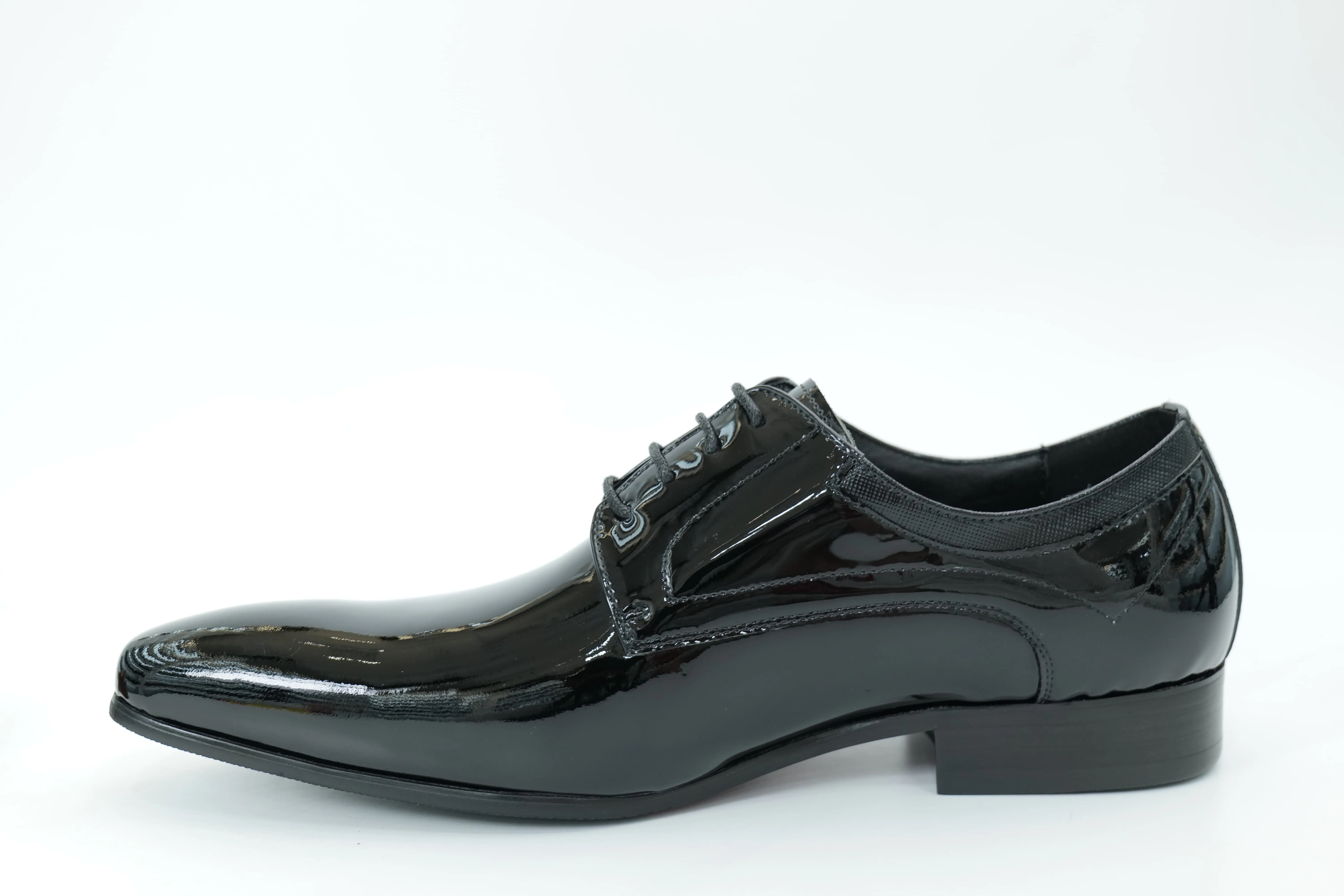 Derby shoes