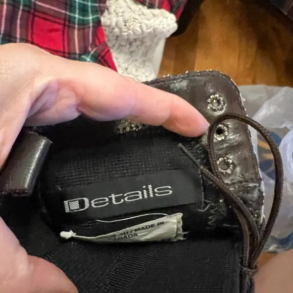 Details boots