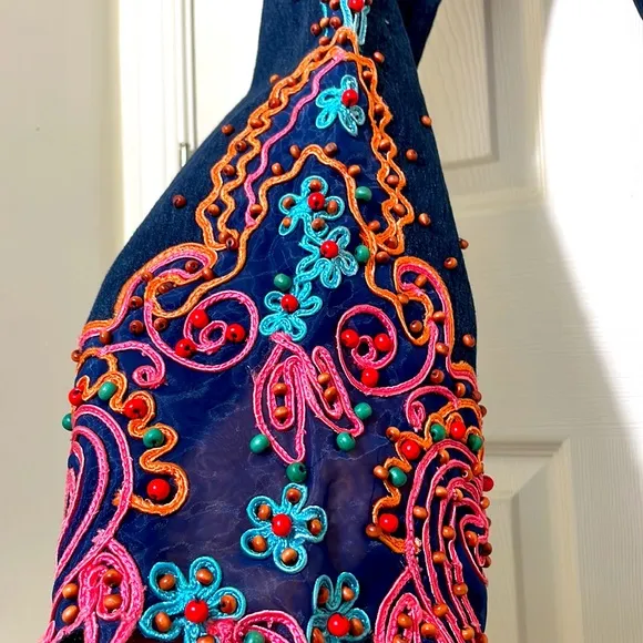 Diane Gilman Blue Embroidered With Beads Jeans Size 8 Petite