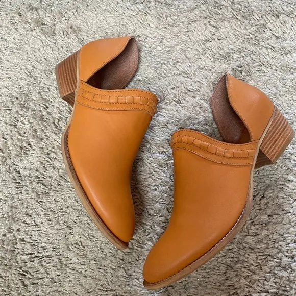 DIBA TRUE Leather Slip On Shoes