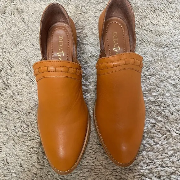 DIBA TRUE Leather Slip On Shoes
