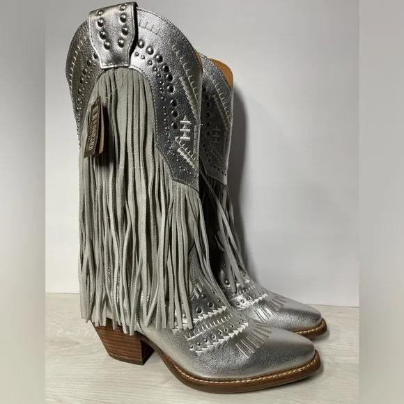 Dingo Gypsy Studded Fringe Metallic Snip Toe Cowboy Silver Boots 6M DI 737