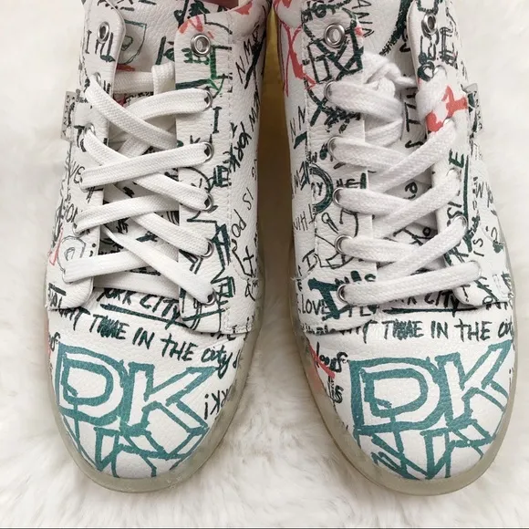 DKNY EMZ Graffiti Laceup Sneakers