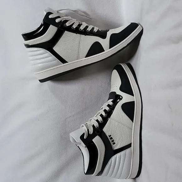 DNKY Black And White Simmons High Top Leather Sneakers Size 9.5