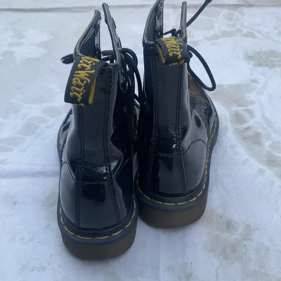 Doc Martens 1460 Boots Womens  Size 8 Shoes Black Eye 8 Patent Leather C…