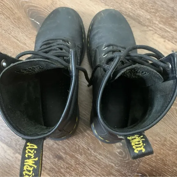 Doc martens womens black 1460 lace up boots 7