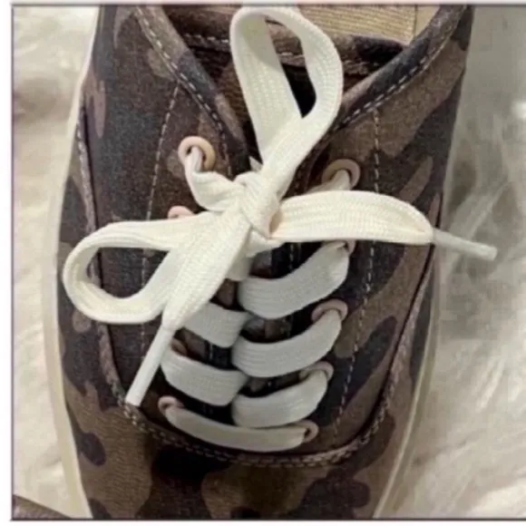 Dolce Vita Camouflage Sneakers Size 7.5