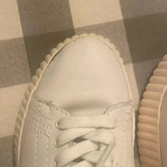 Dolce vita devote sneakers white leather size 6 women’s