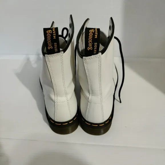 Dr Martens 11821 White Leather Combat Boots Shoes Women's Size 41 / 9