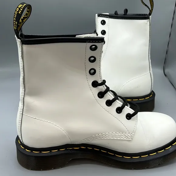 Dr Martens 11821‎ white smooth