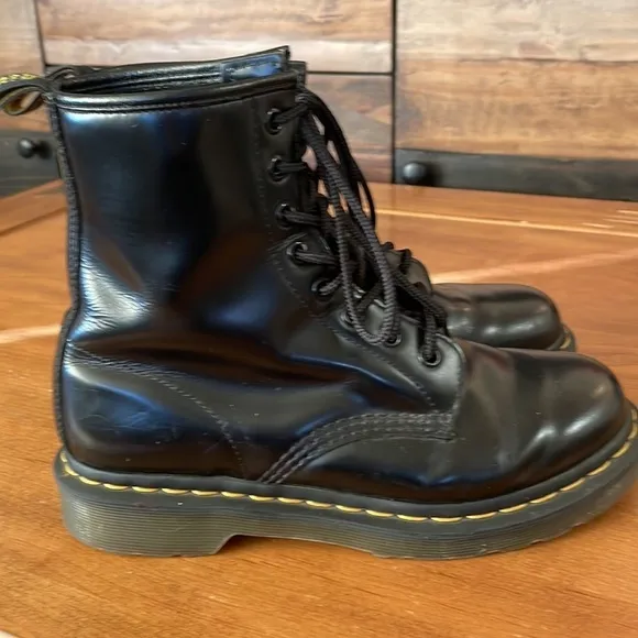 Dr. Martens 1460 Black Smooth Leather Boots Size 7