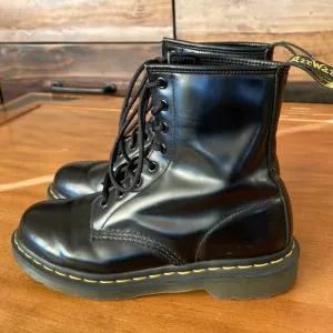 Dr. Martens 1460 Black Smooth Leather Boots Size 7