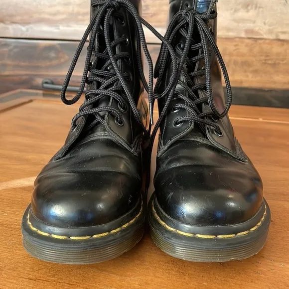 Dr. Martens 1460 Black Smooth Leather Boots Size 7