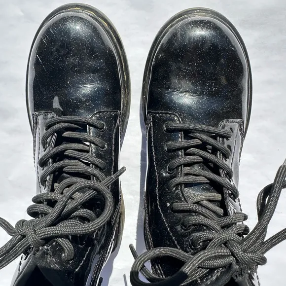 Dr. Martens 1460 Glitter J Lace up Boots Coated Sparkle Kid’s/Girl’s Size 1