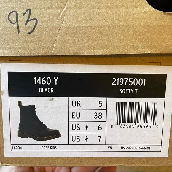 Dr. Martens 1460Y Black Leather Boots NEW Size 7