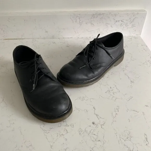 Dr. Martens 1461Y Slip Resistant Youth Black Leather Oxford Shoes Size 7 AW004