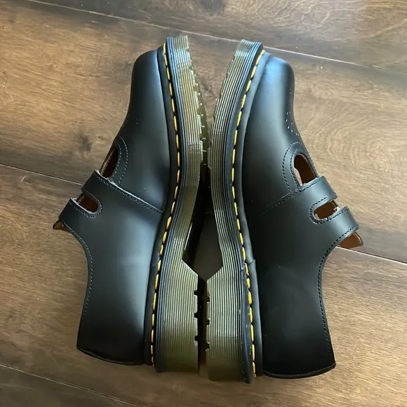 DR. MARTENS 8065' Mary Jane NEW