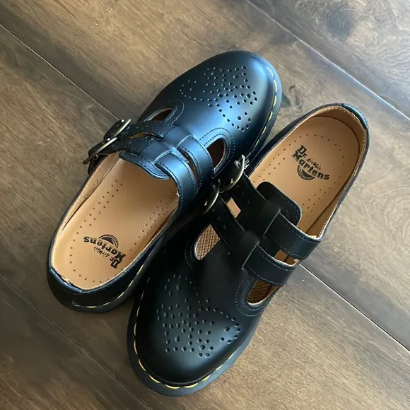 DR. MARTENS 8065' Mary Jane NEW