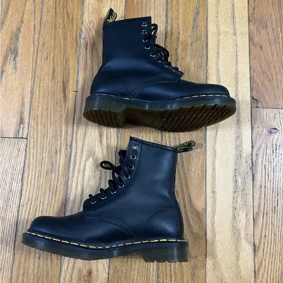 Dr Martens Black Leather 8 Eye Boot Size 5