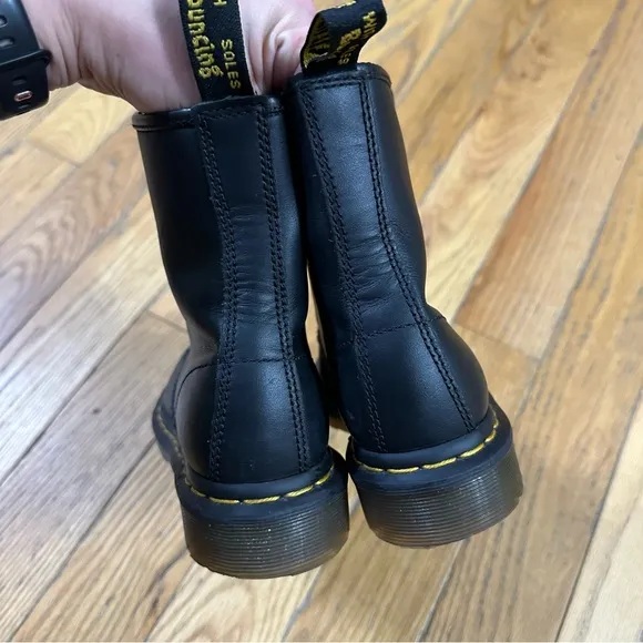 Dr Martens Black Leather 8 Eye Boot Size 5