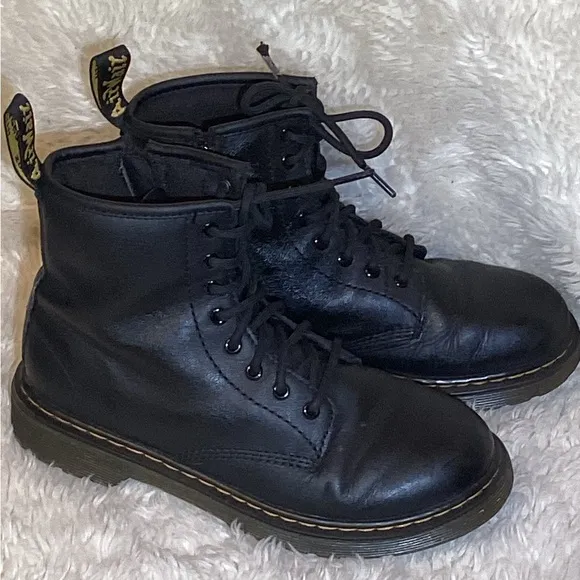 Dr Martens black leather boots size 3
