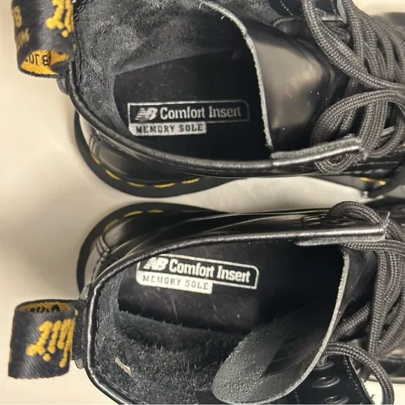 Dr Martens Black Leather Lace Up Boots Women’s Size 6 Grunge Combat Work Shoes