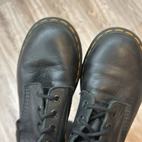 Dr. Martens Black Leather Women combat boots size 9