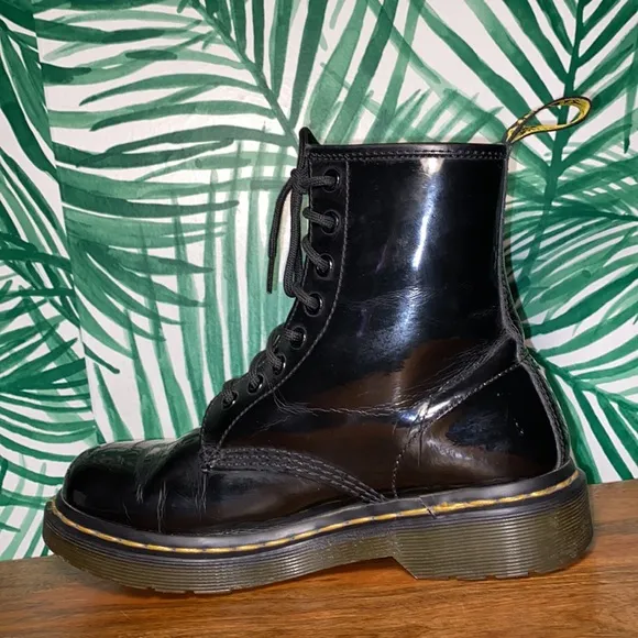 Dr. Martens Black Patent Leather Combat Boots Women’s US Size 7