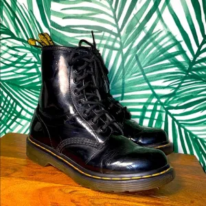 Dr. Martens Black Patent Leather Combat Boots Women’s US Size 7
