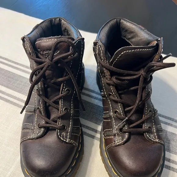 Dr. Martens brown leather low boots, size 6
