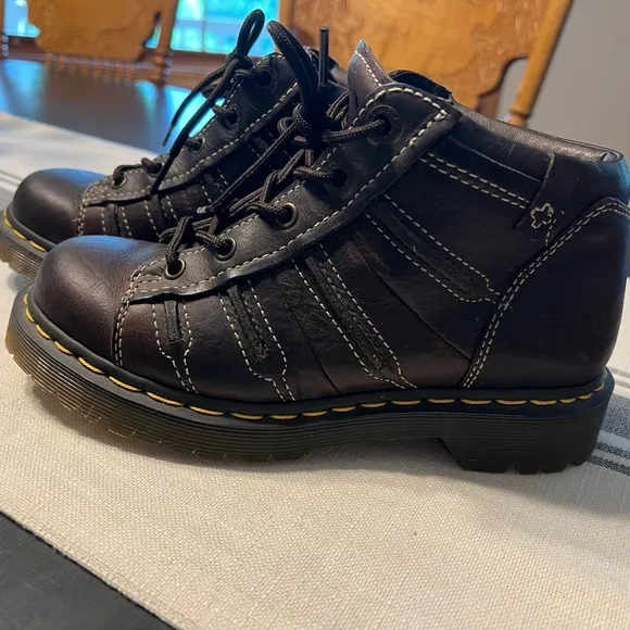 Dr. Martens brown leather low boots, size 6