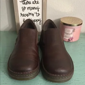 Dr Martens  Brown Leather Slip-On Shoes SZ 9 M L 10 box 20 (D)