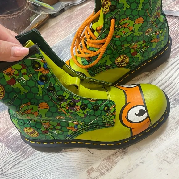 Dr Martens Children's Shoes 6 Hole Brooklee Mikey in M Green 21758316 Doc