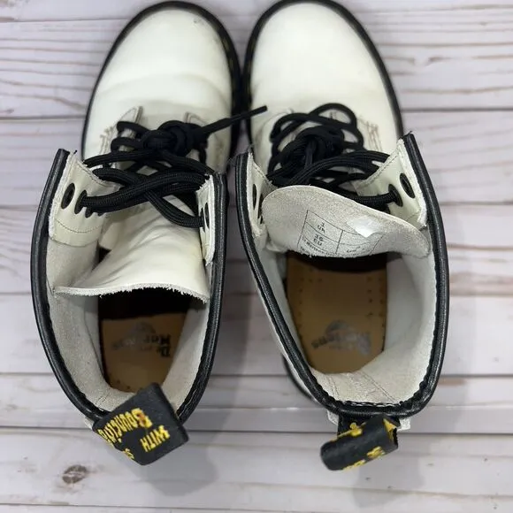 Dr. Martens Doc 11821 Combat Boots Womens Size 5 White Leather 8-Eye