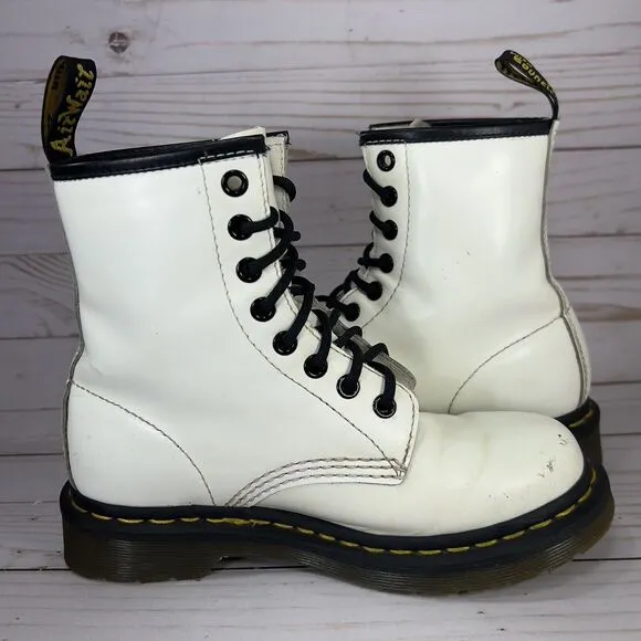 Dr. Martens Doc 11821 Combat Boots Womens Size 5 White Leather 8-Eye