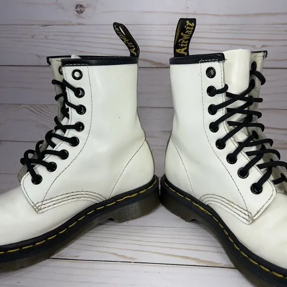 Dr. Martens Doc 11821 Combat Boots Womens Size 5 White Leather 8-Eye