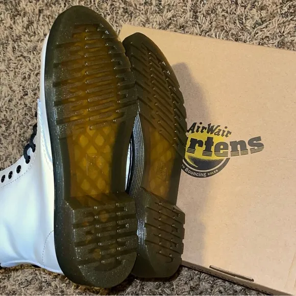 Dr Martens Junior Romario 1460 Boots White Leather Size 3 Air Wair New in Box