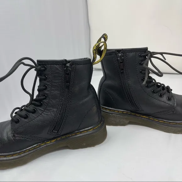 Dr Martens Kids Black Leather Lace Up Air Wair Boots Size 12