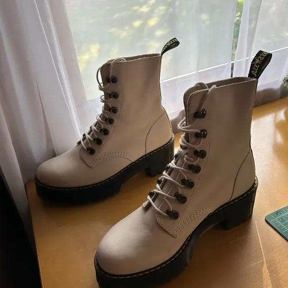 Dr. Martens Leather Boots in Leona Bone Air Wair