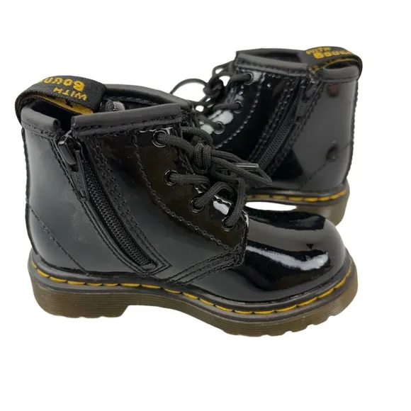 Dr Martens Little Kids Toddler Size 6 Black Lace-Up Patent Lamper Boots 1460 I